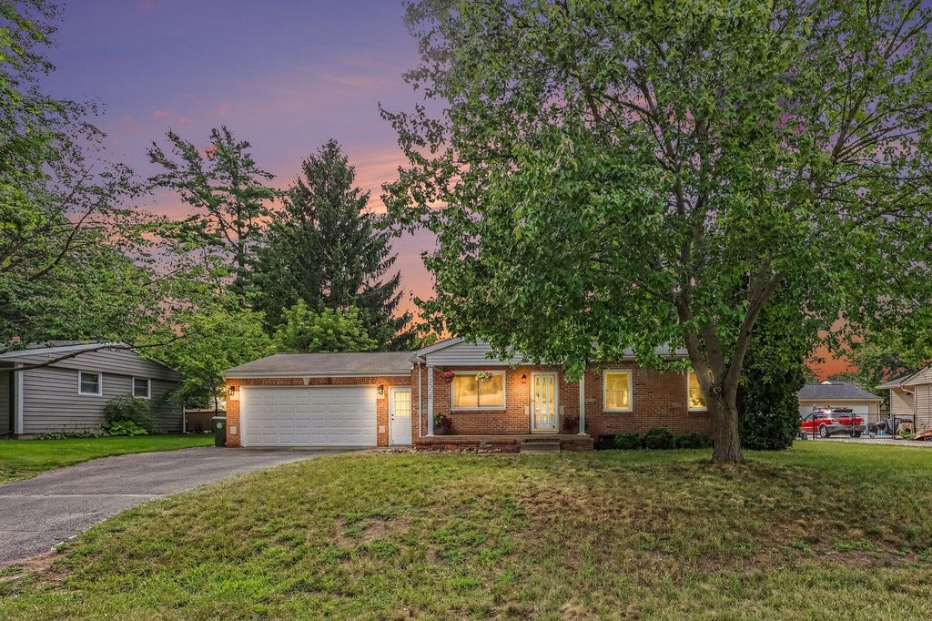 3308 Grafton Street, Orion charter township