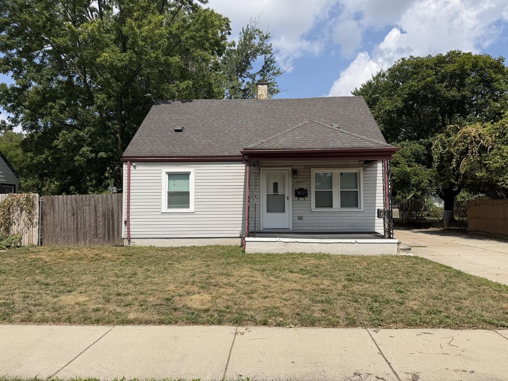 12737 Couwlier Avenue, Warren city