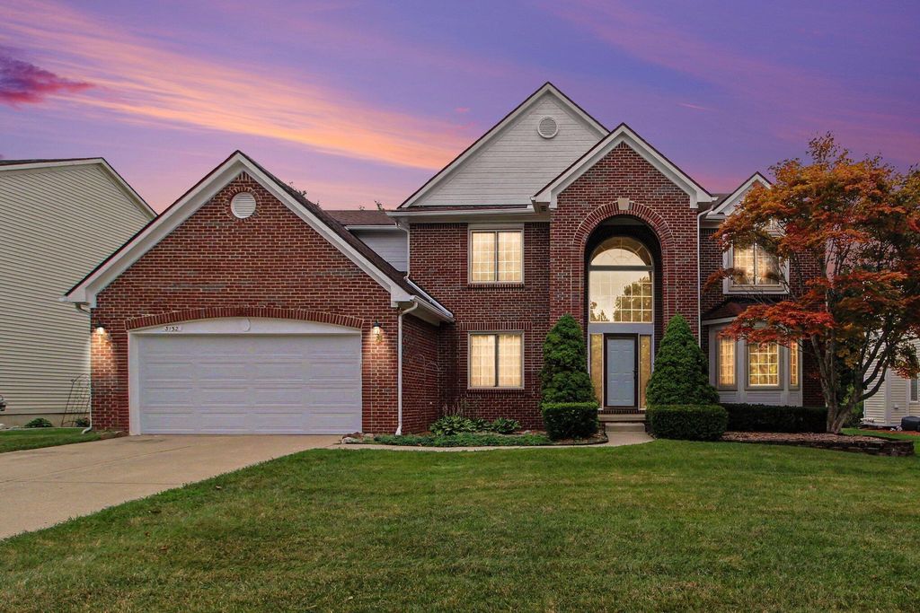 3152 Honeysuckle Drive, Pittsfield charter township