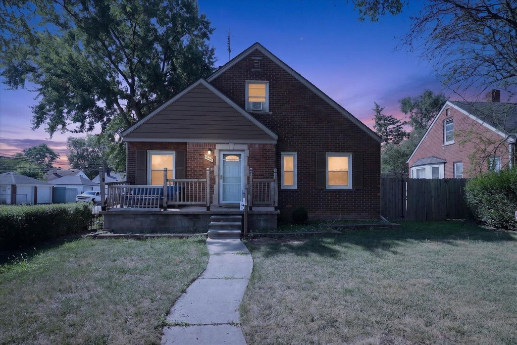 1603 Michigan Boulevard, Lincoln Park city