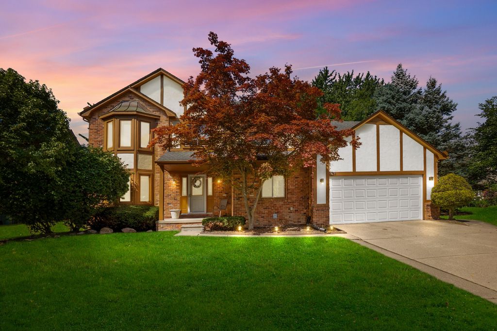 3891 Fairfax Drive, Troy city