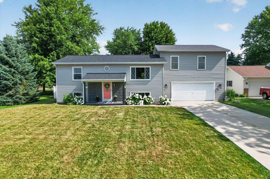 438 South Street, Blissfield township