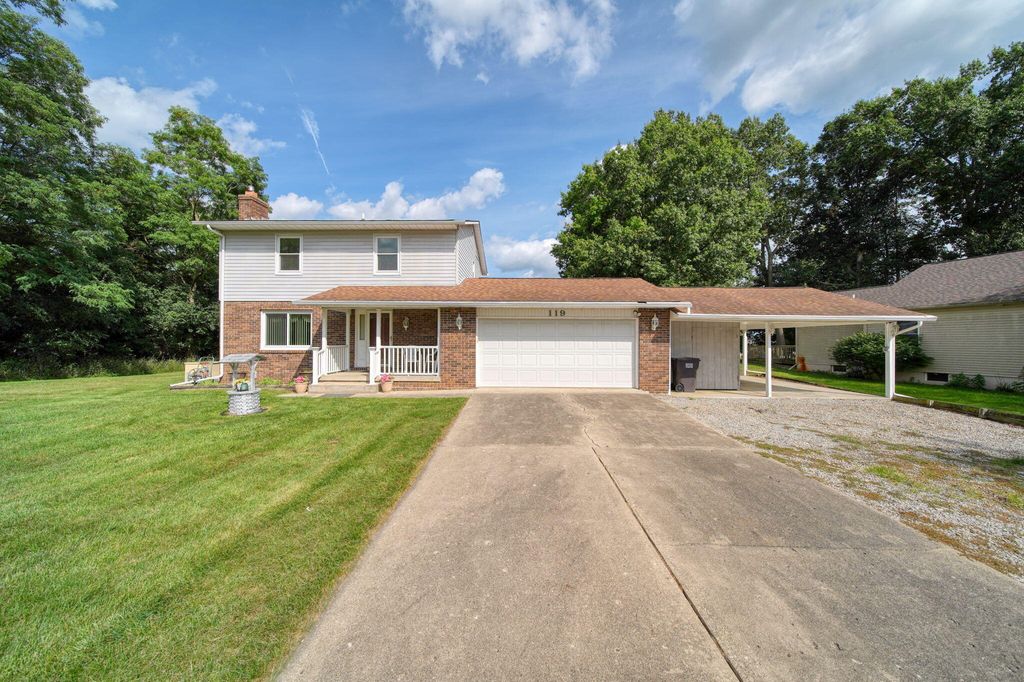 119 Claremont Circle, Columbia township