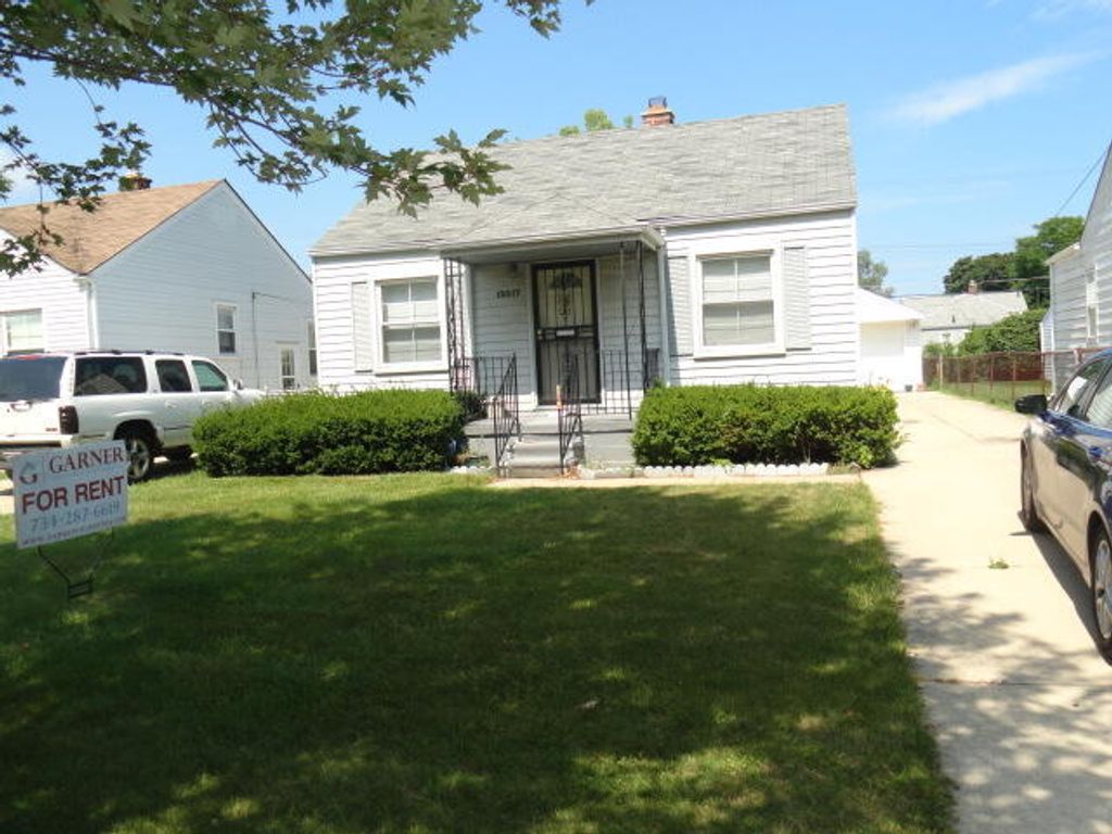 19317 Woodside Street, Harper Woods city