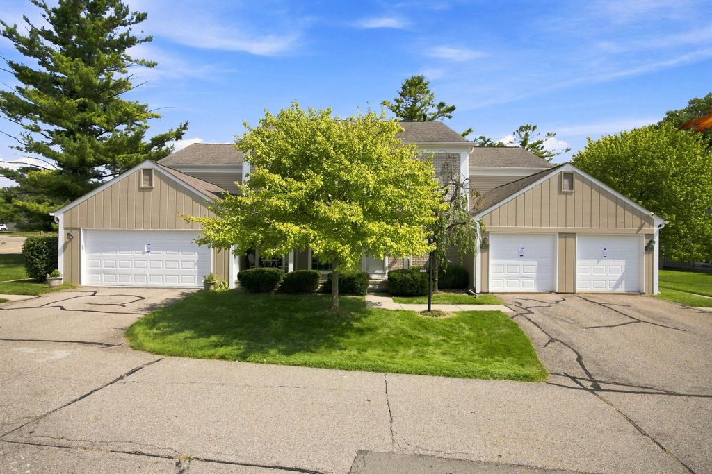 1285 Lamplighter Lane, Rochester city
