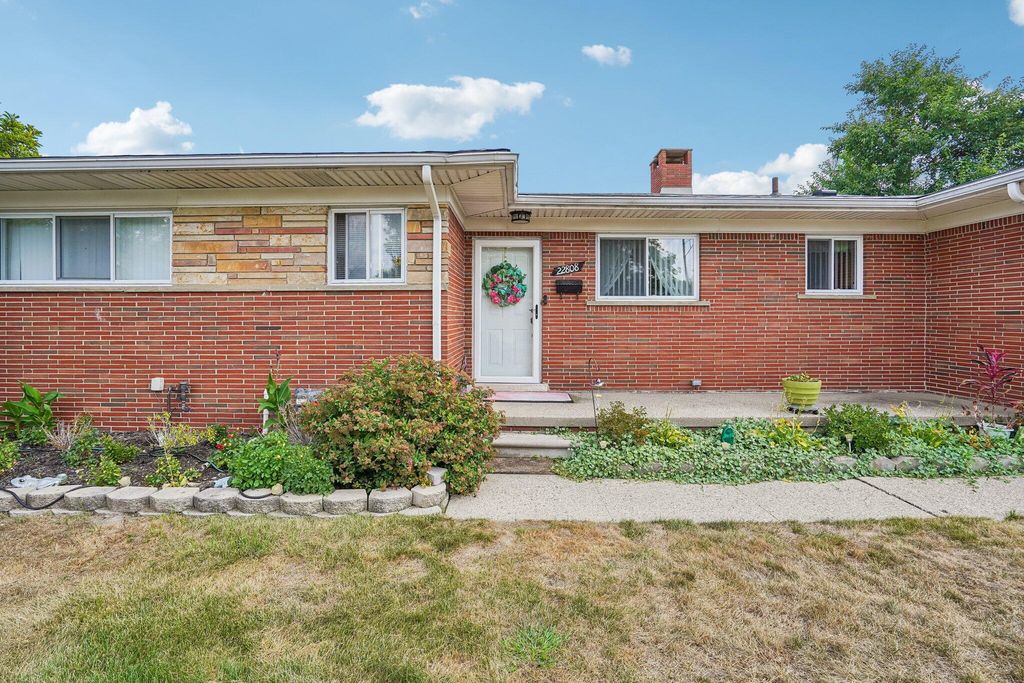 22808 Greenview Road, Southfield city