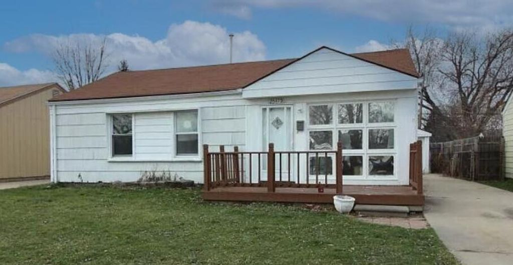 25173 Rosenbusch Boulevard, Warren city
