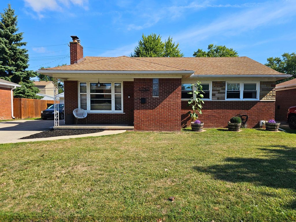 22425 Louise Street, St. Clair Shores city