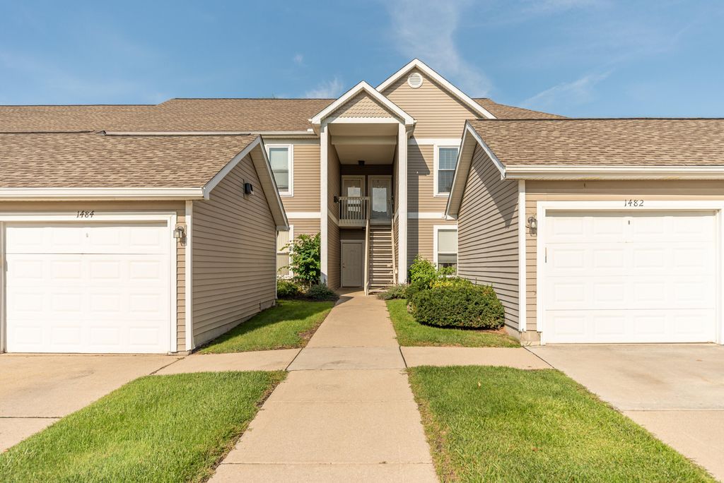 1486 Fox Pointe Circle, Ann Arbor