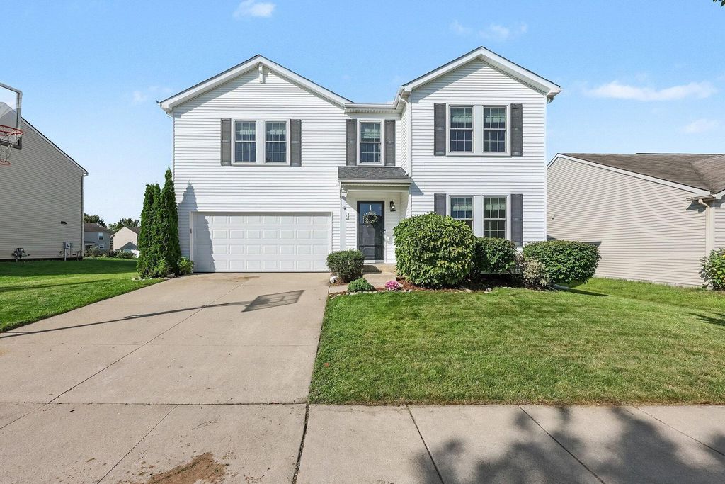 8614 Magnolia Way, Lima township