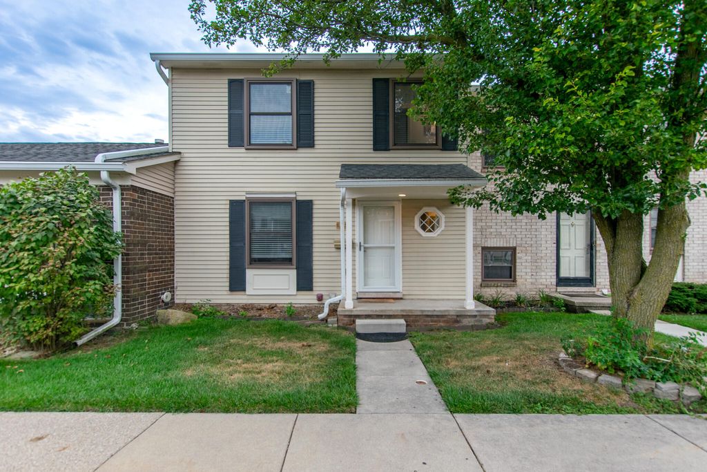 8387 Lakeview Court, Ypsilanti