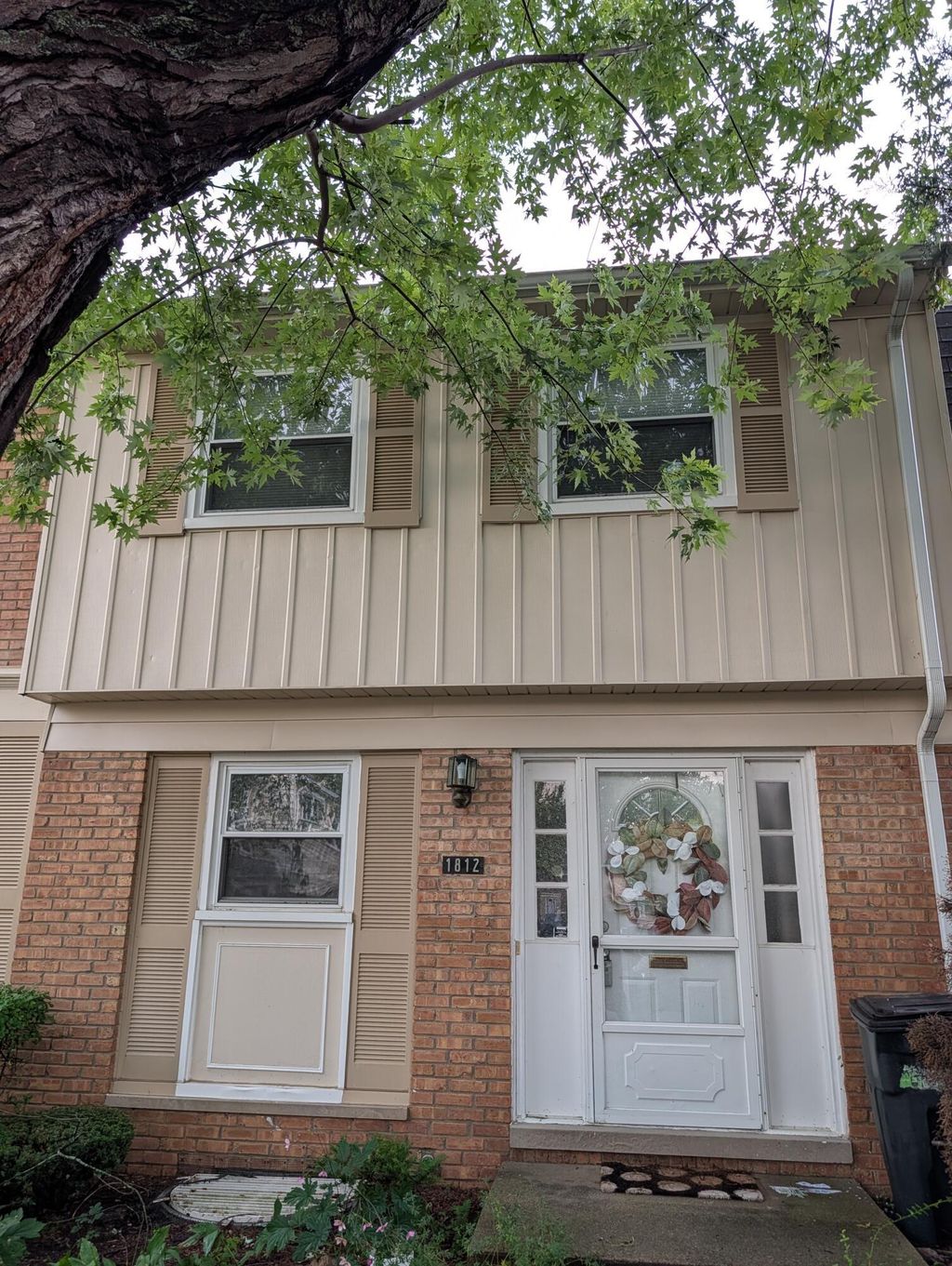 1812 Brentwood Drive, Troy