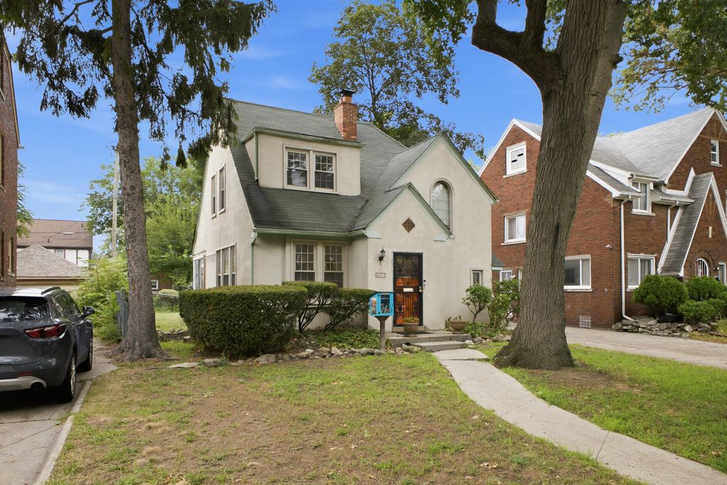 16587 La Salle Avenue, Detroit city