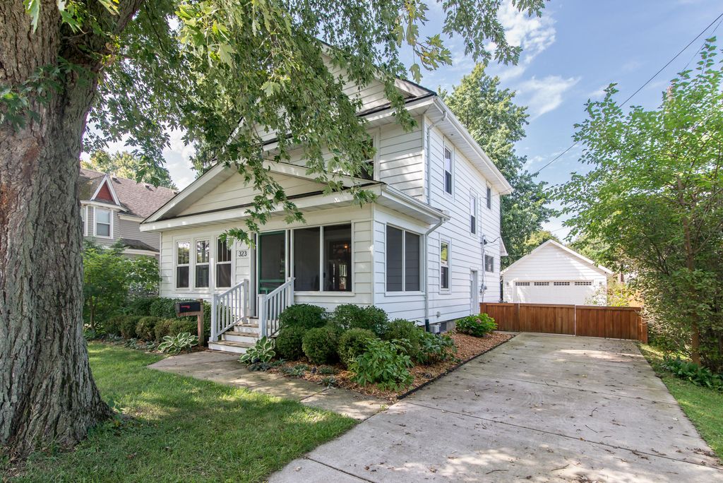 323 N Lewis Street, Saline city
