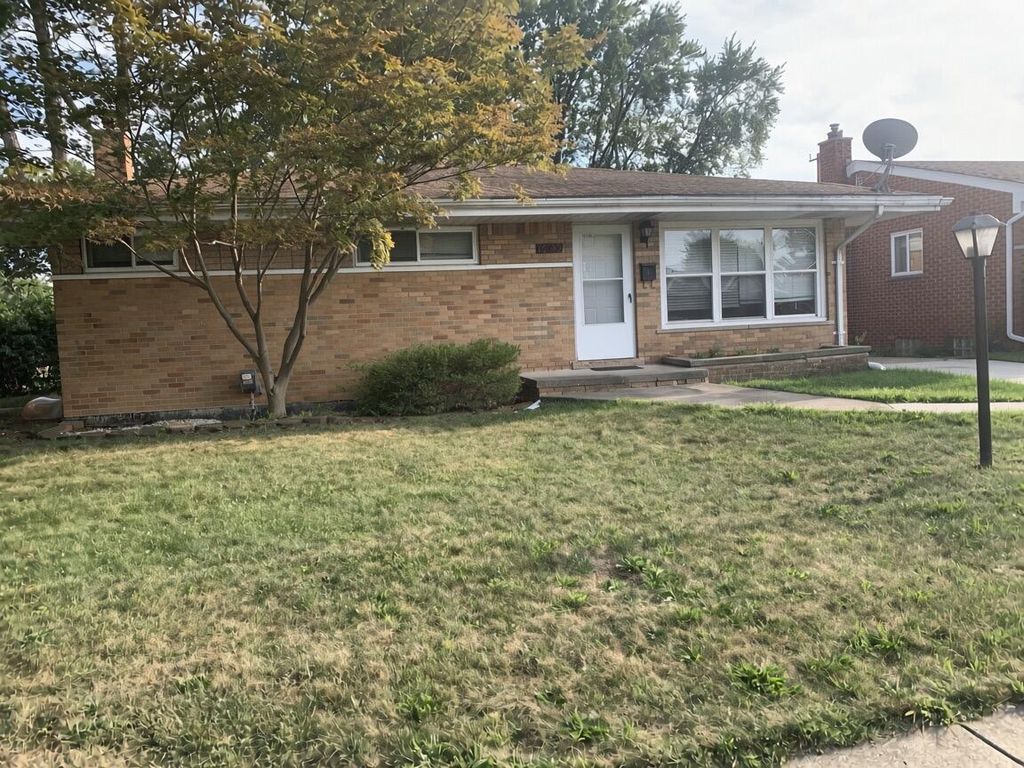 16790 Bell Avenue, Eastpointe city