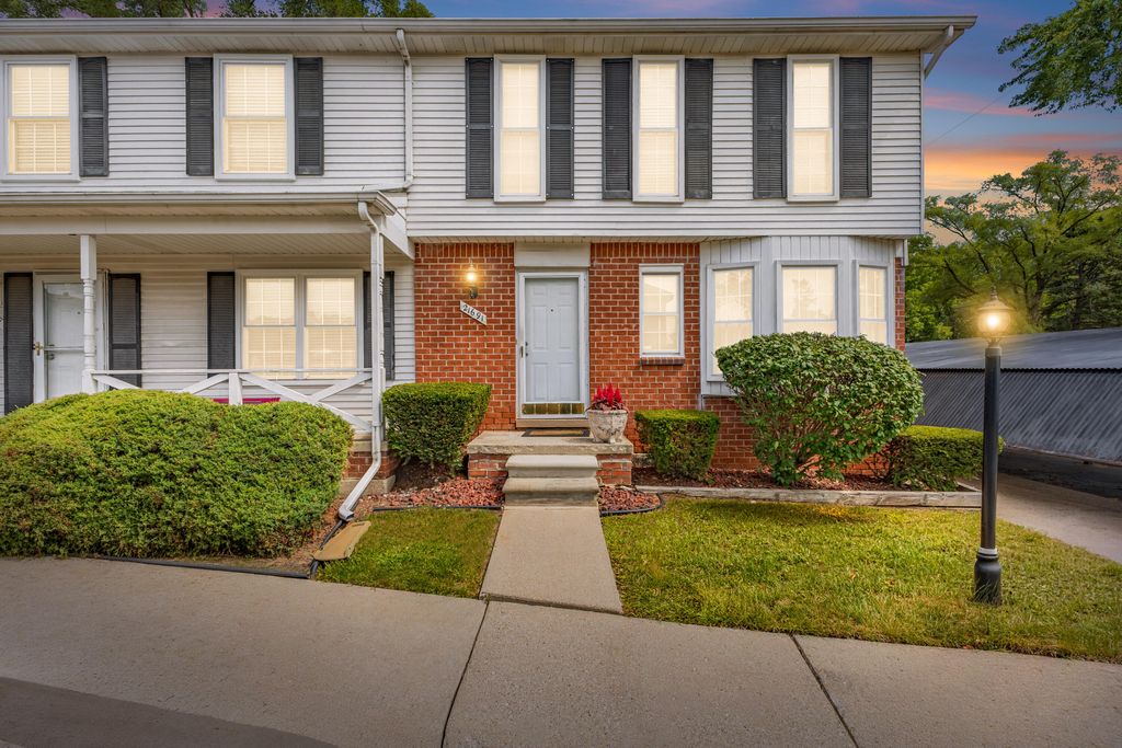 21691 Hidden Rivers Drive N Unit: 50, Southfield
