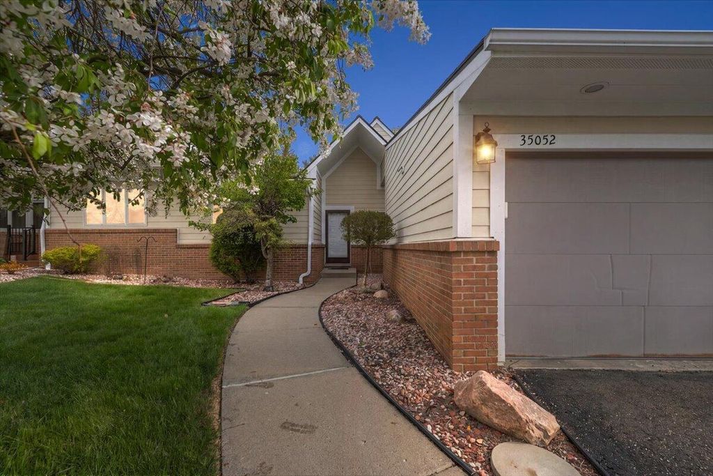 35052 Meadow Lane, Farmington Hills city