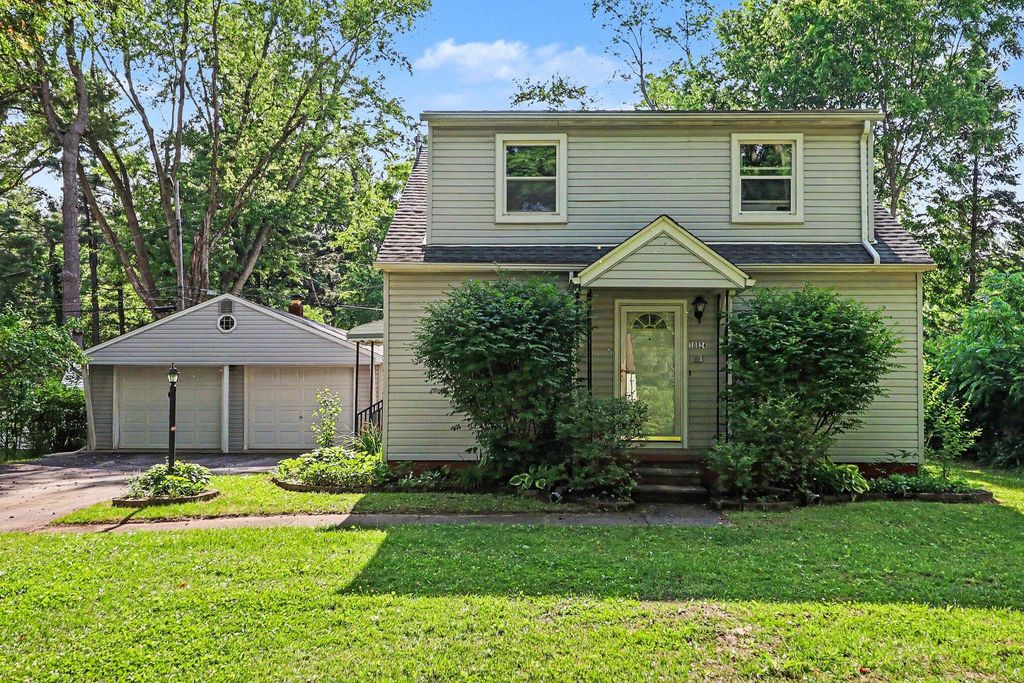 10624 Borgman Avenue, Belleville