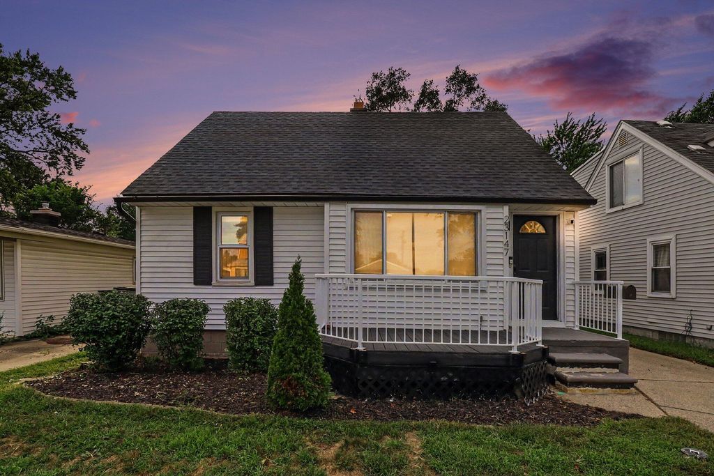 23147 Melville Avenue, Hazel Park