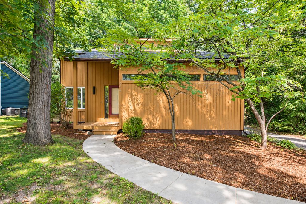 1044 Sunset Road, Ann Arbor