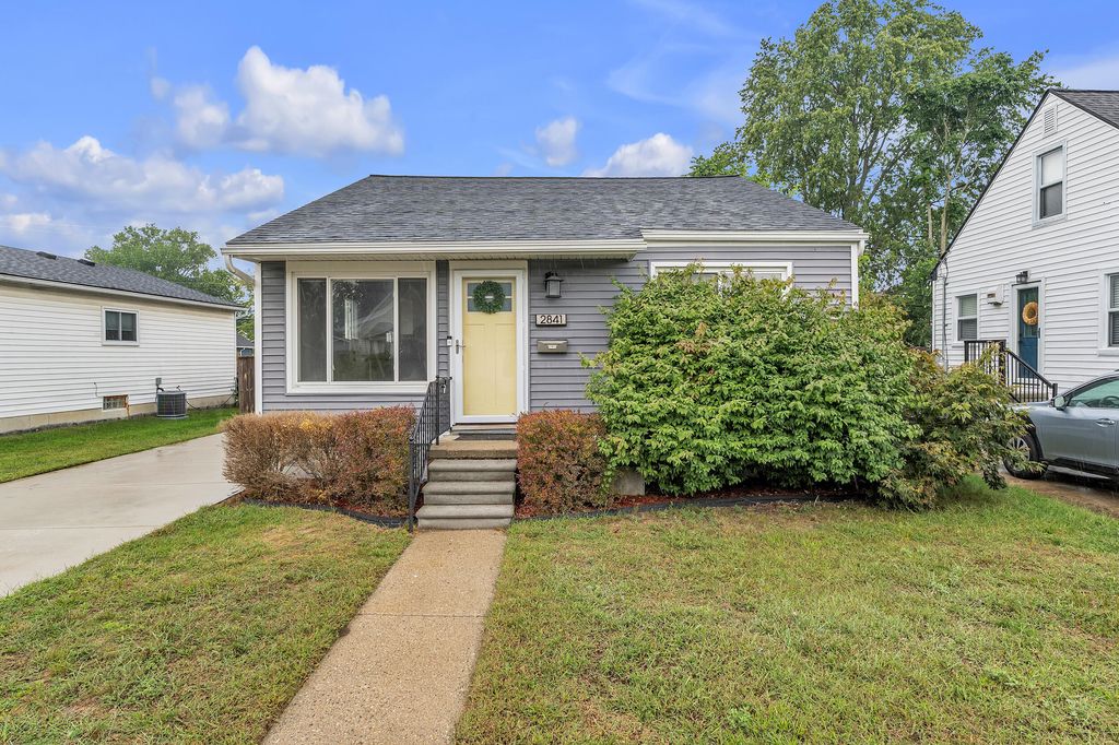 2841 Burdette Street, Ferndale