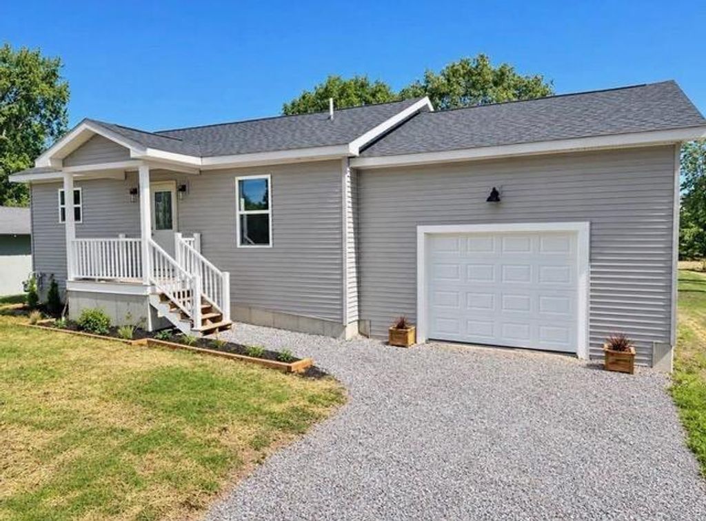 5222 Cedar Lake Road, Oscoda