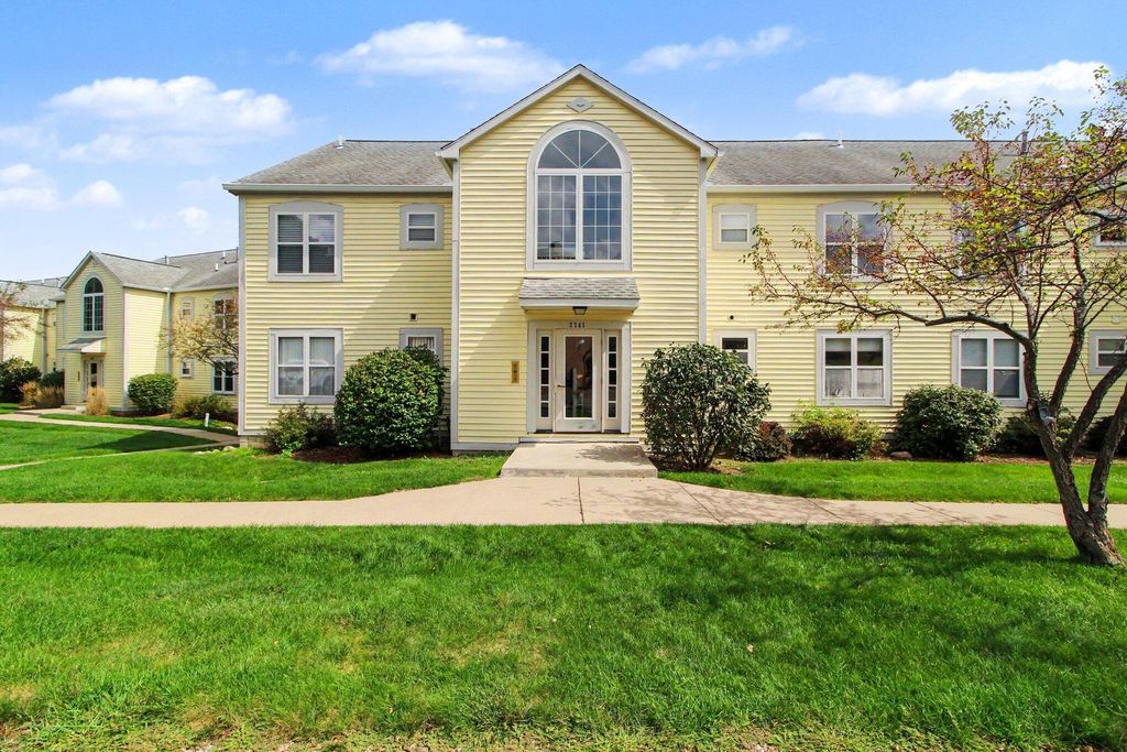 2241 S Huron Parkway Unit: 1, Ann Arbor