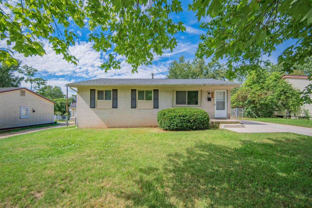 222 Kirk Avenue, Ypsilanti