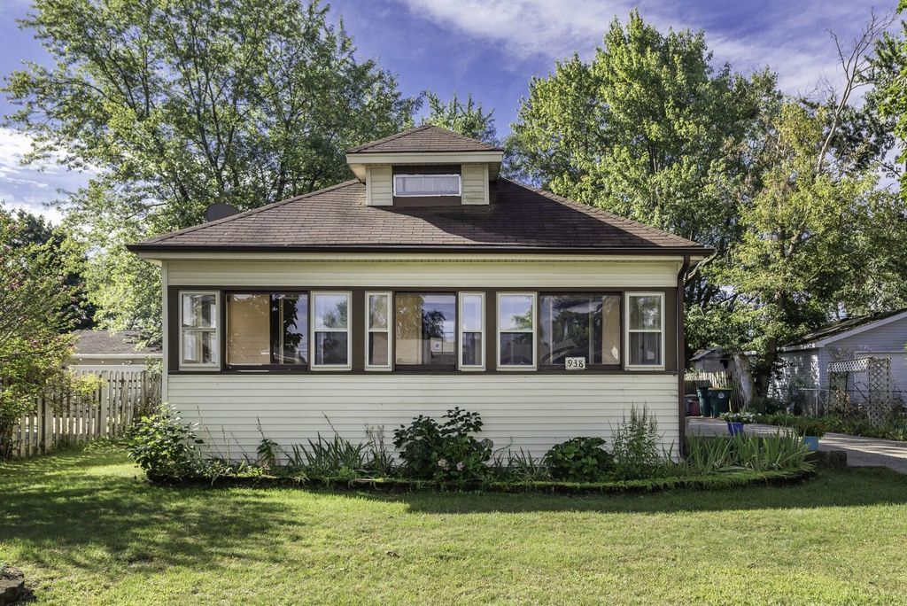 938 Parkwood Avenue, Ypsilanti