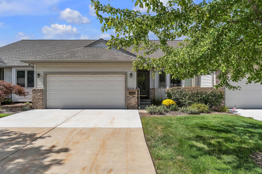 463 Cottonwood Lane, Saline