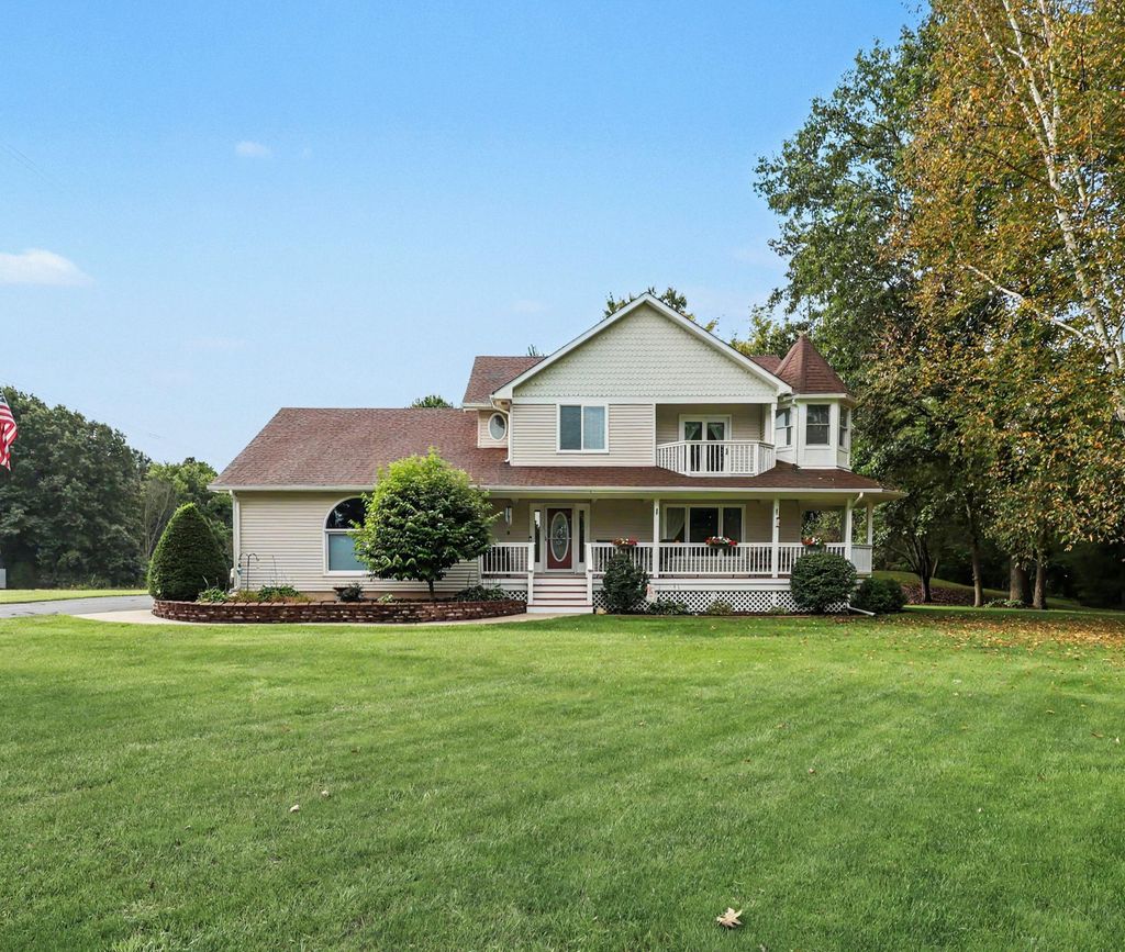 12103 N Territorial Road, Dexter