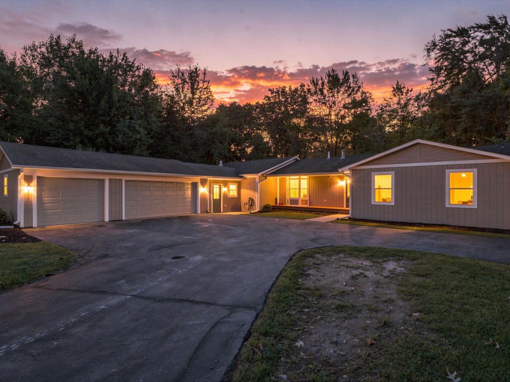 4493 Clifford Road, Brighton