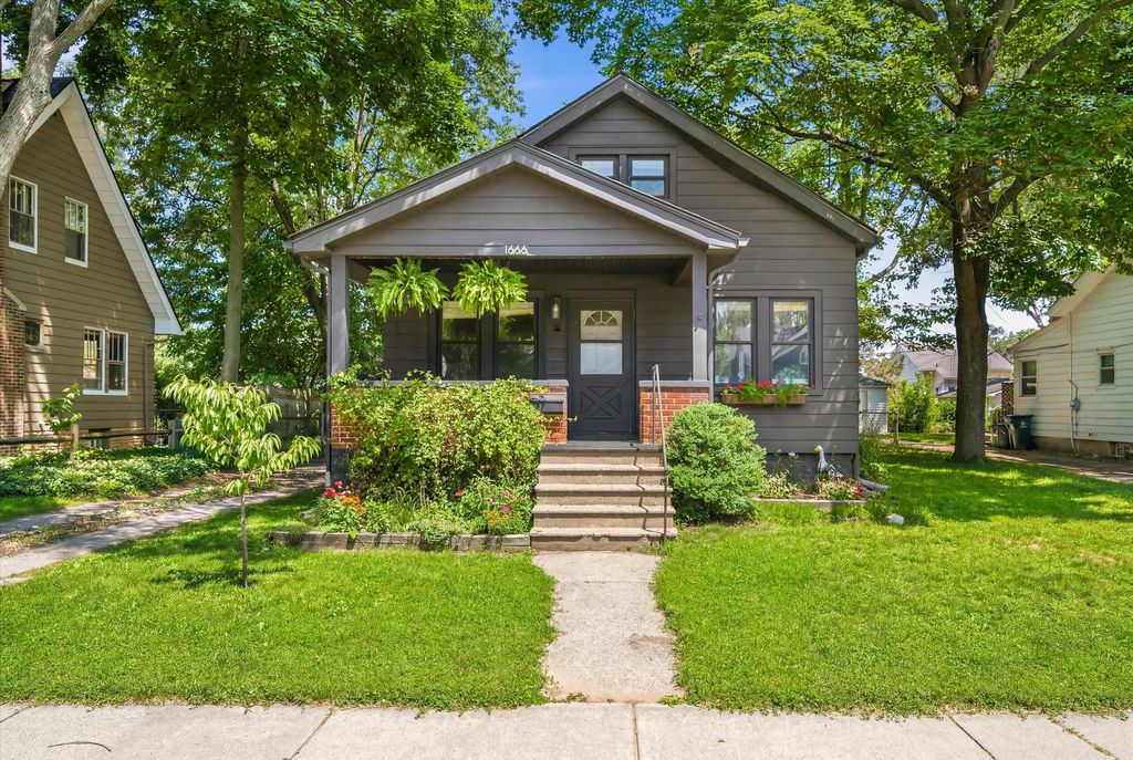 1666 Pearson Street, Ferndale