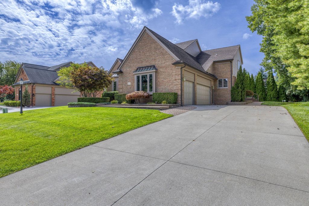 3972 Greenwood Street, Rochester Hills