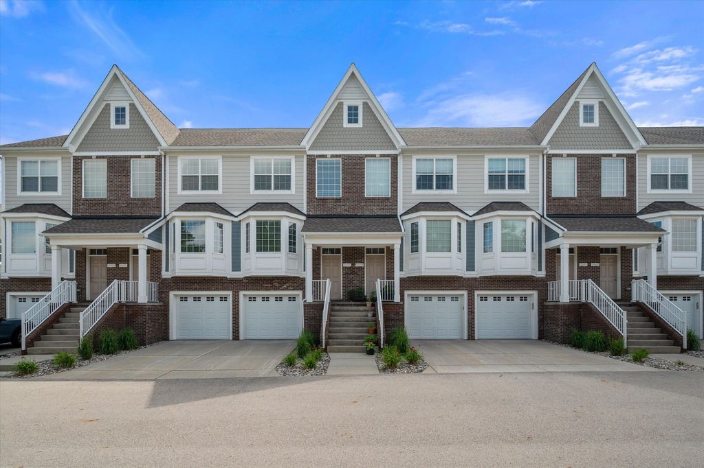 2557 W Towne Street, Ann Arbor