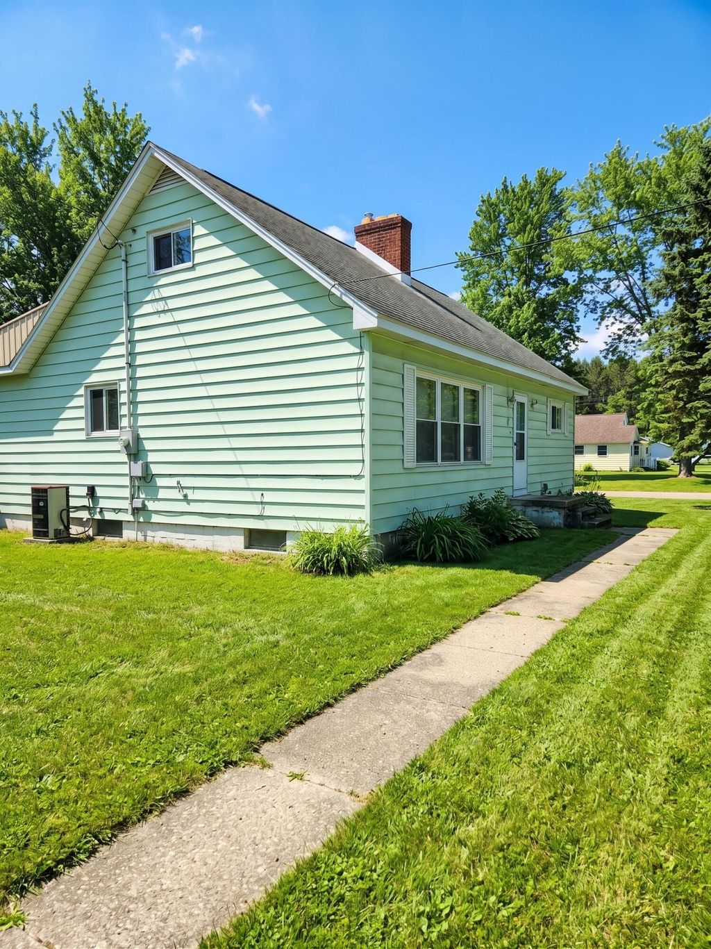 3204 Weigl Road, Saginaw