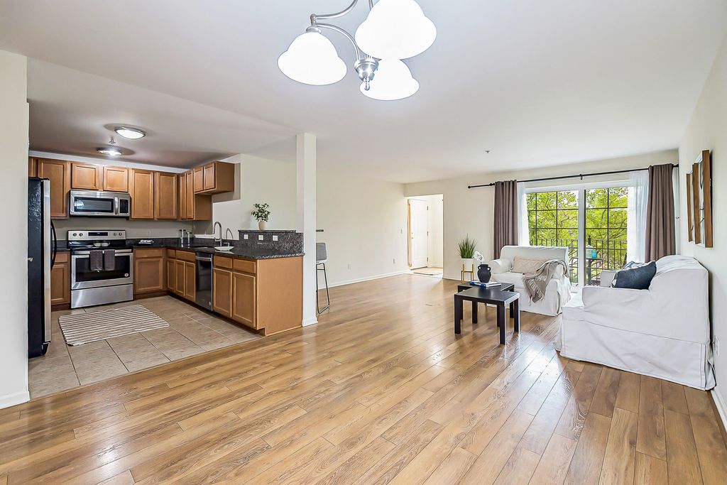 120 W Oakbrook Drive, Ann Arbor
