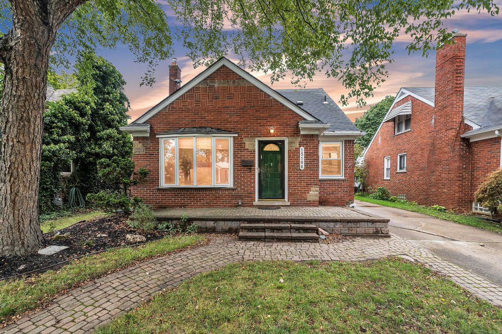 15106 White Avenue, Allen Park