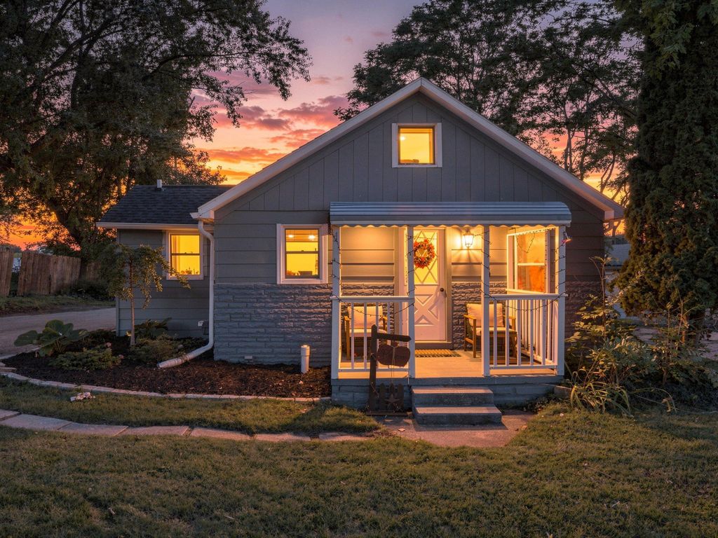 230 S National Street, Howell city