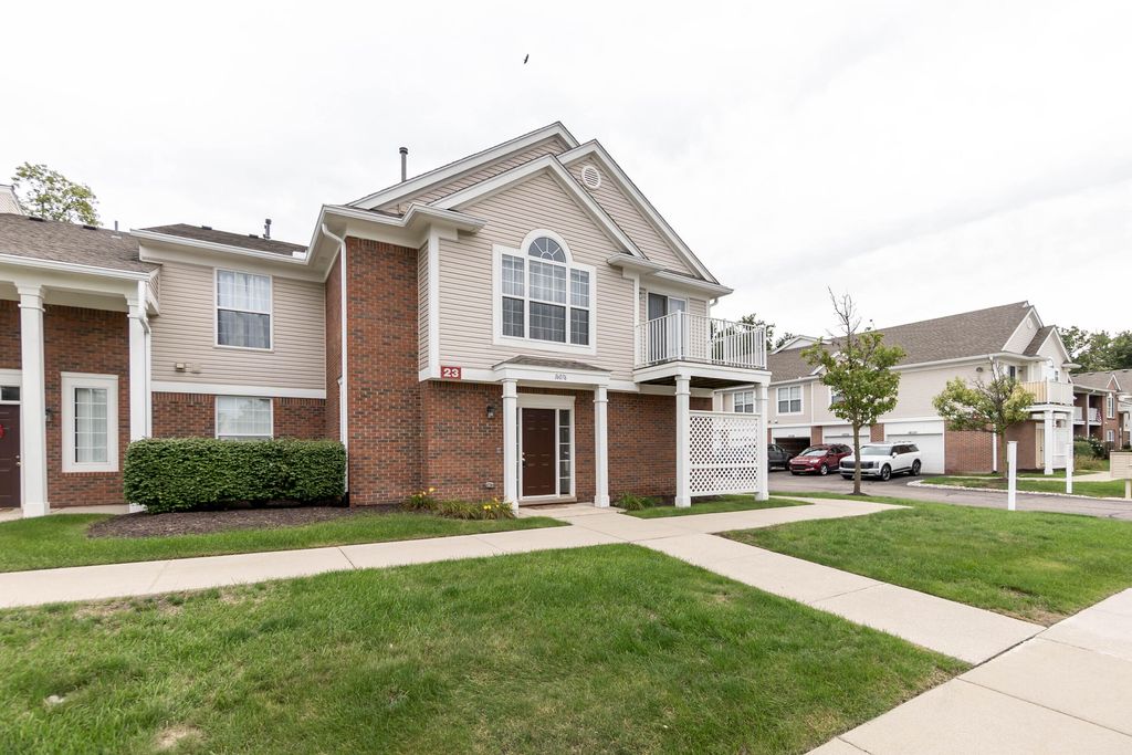 16076 Morningside Building: 23 Unit: 259, Northville