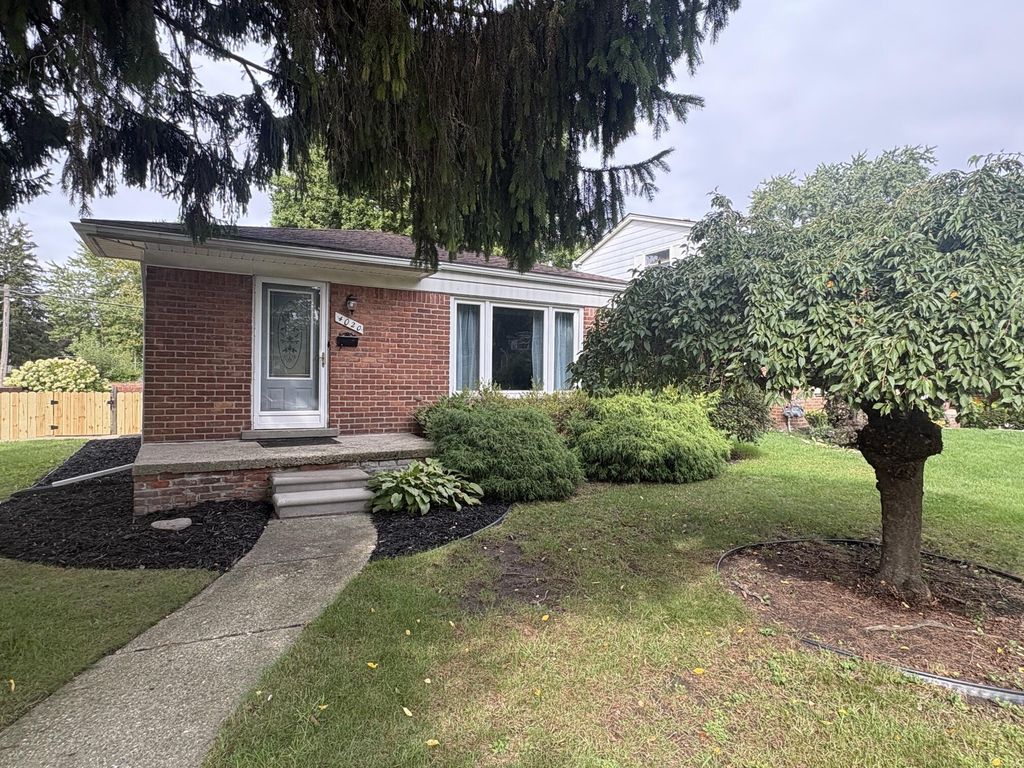 4020 Gertrude Street, Dearborn Heights