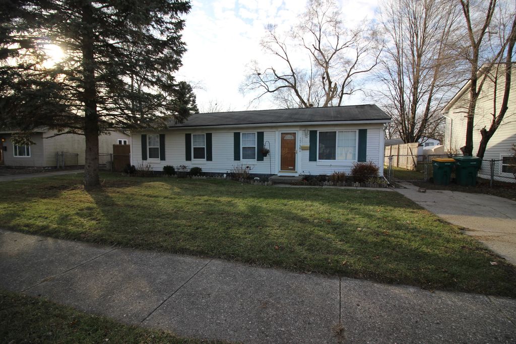 15756 Woodmont Street, Romulus
