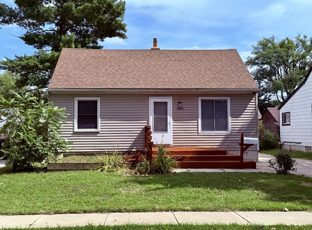 15860 Lexington, Redford