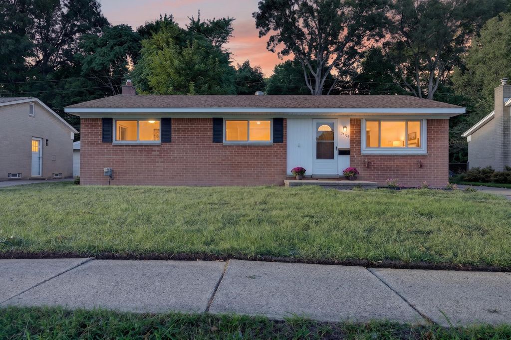 36126 Florane Street, Westland