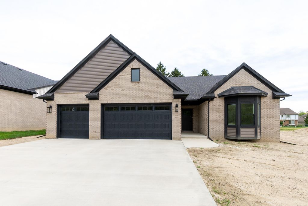 19342 Newburgh Road, Livonia