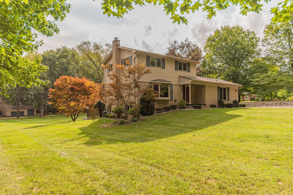 6705 Crane Road, Ypsilanti