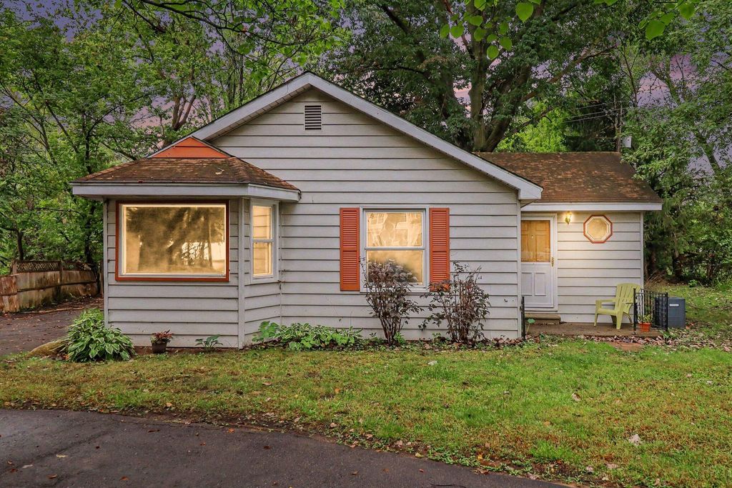 30925 Beverly Road, Romulus
