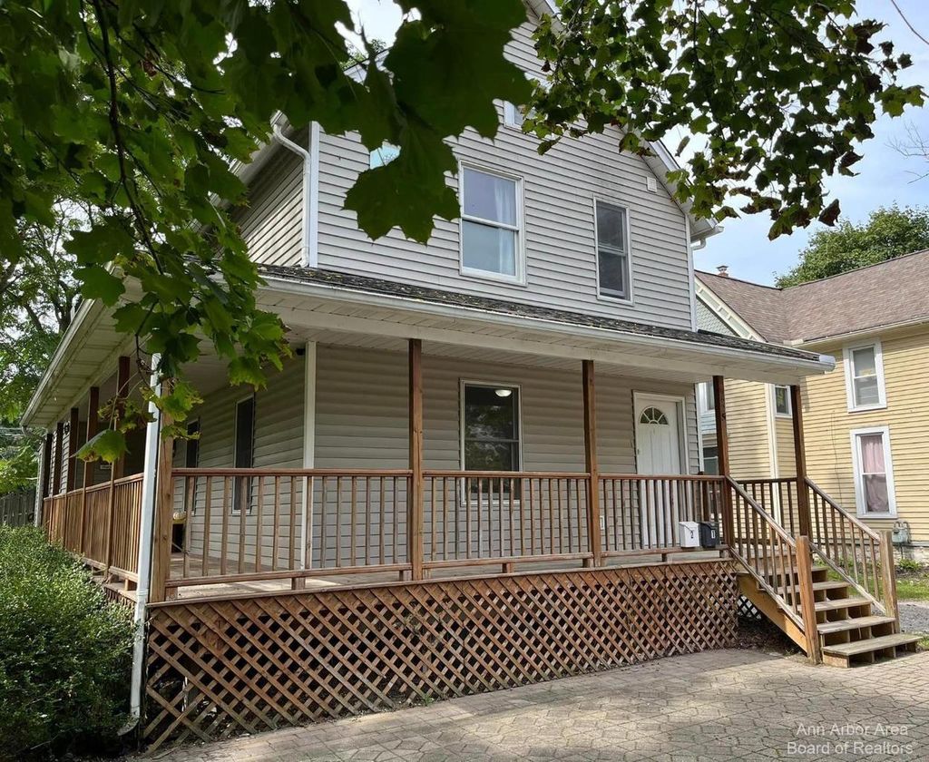 625 N Adams Street, Ypsilanti