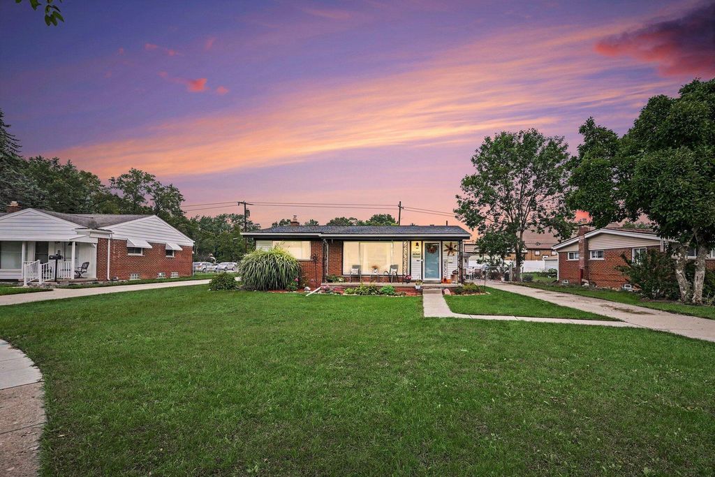 17663 Dolores Street, Livonia