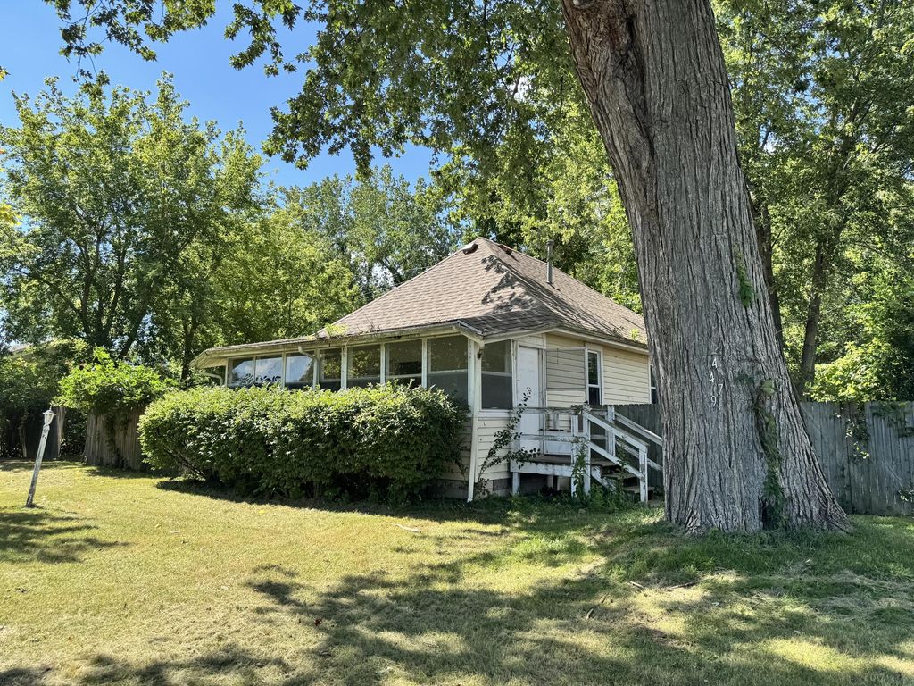 4479 Sycamore Road, Newport